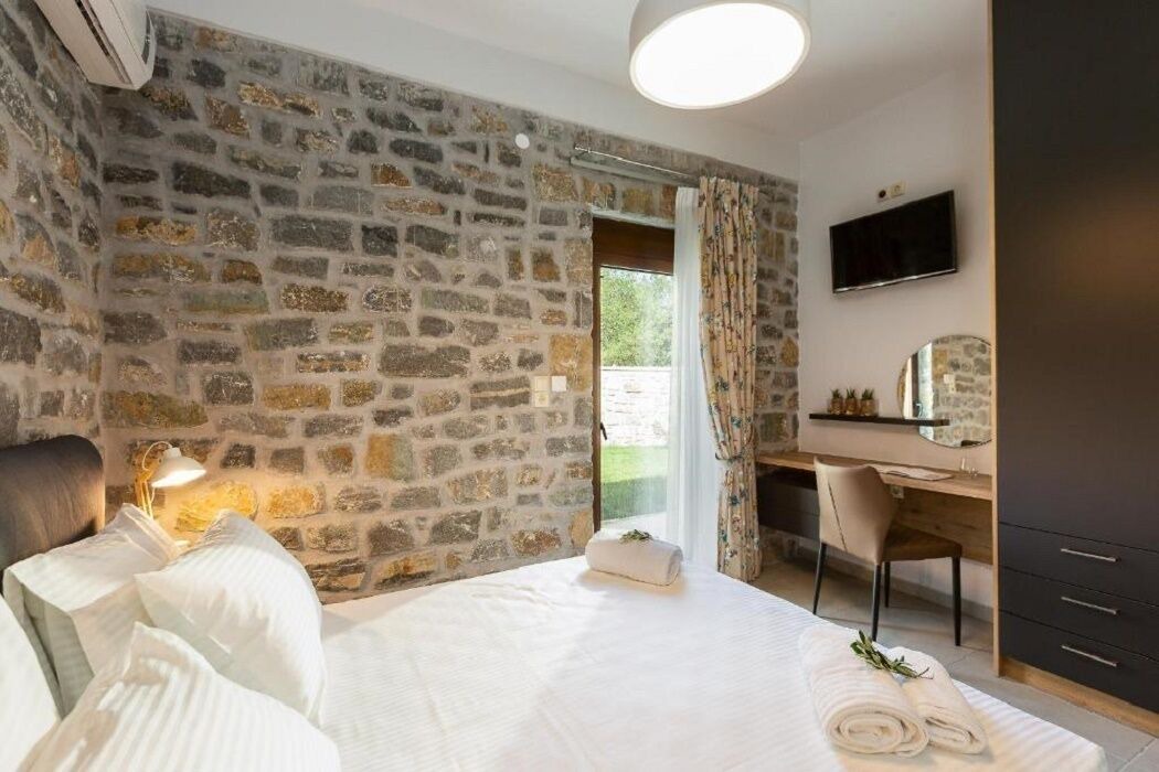 Photo of Bedroom in Monopari