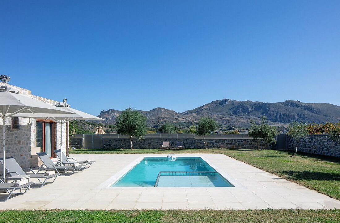 Photo of Outdoor in Monopari