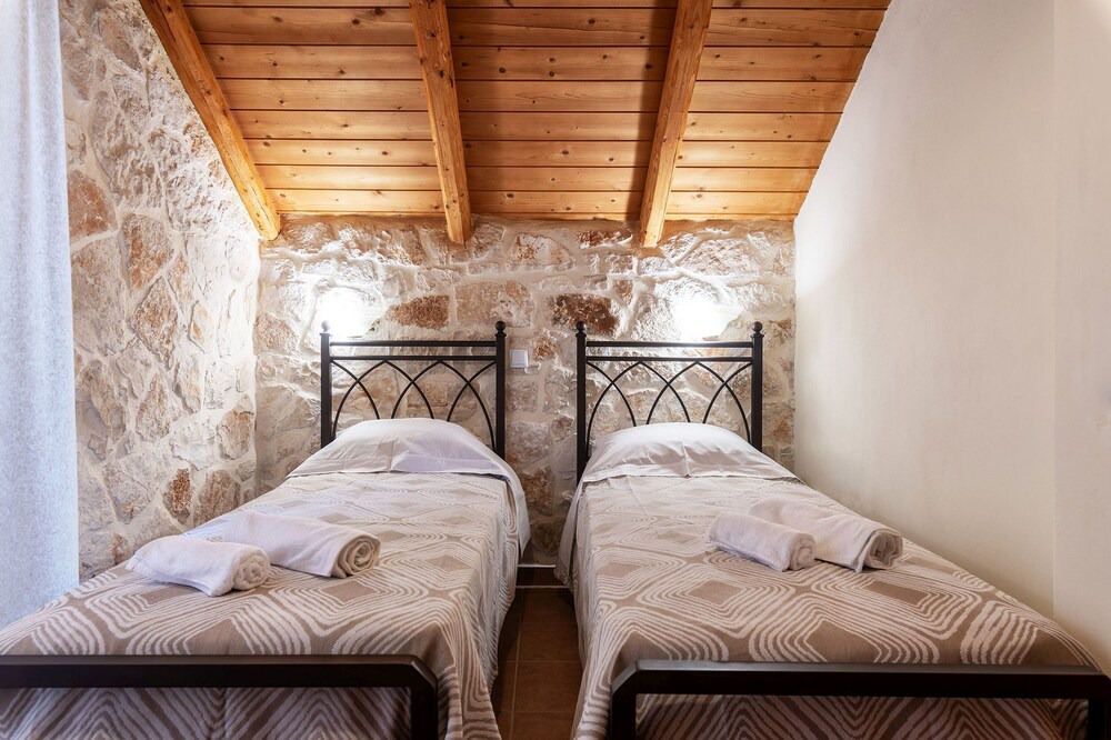 Photo of Bedroom in Anafonitria