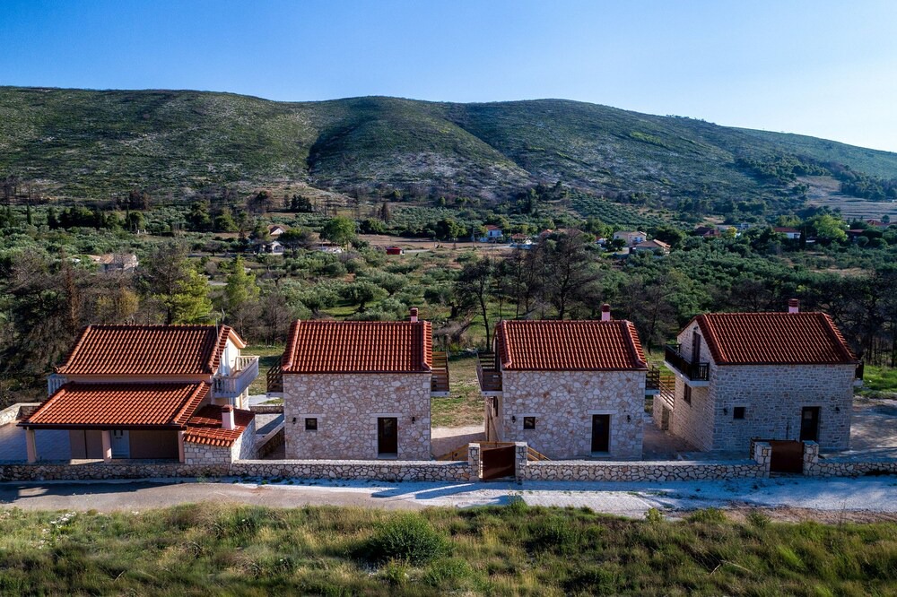 Photo of Outdoor in Anafonitria