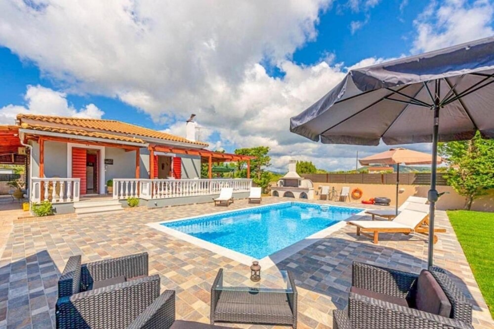 Photo of Outdoor in Neromilos