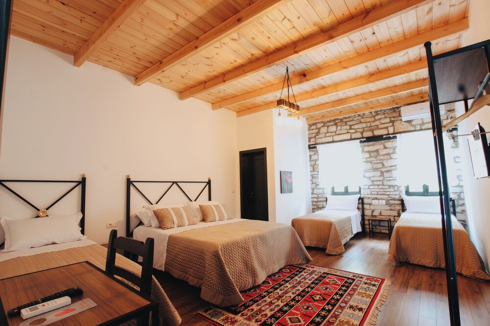 Photo of Bedroom in Lazarat