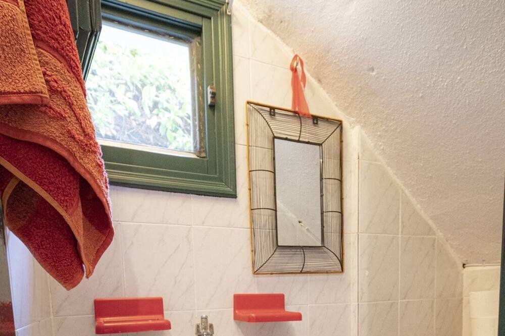 Photo of Bathroom in Kassandra
