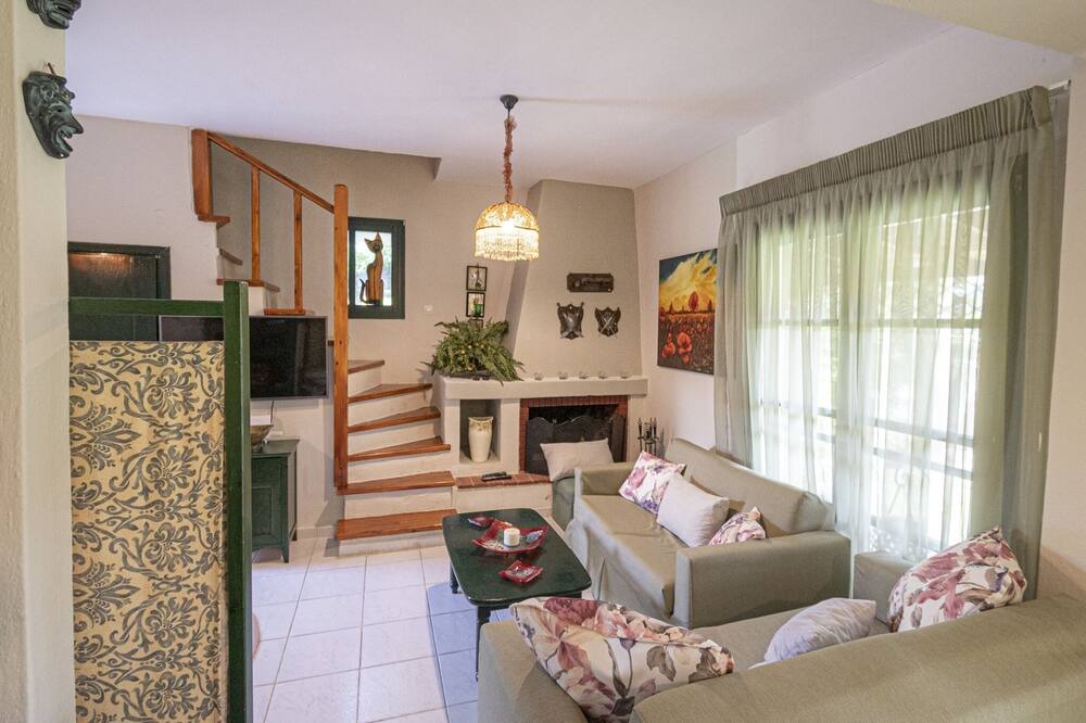 Photo of Livingroom in Kassandra