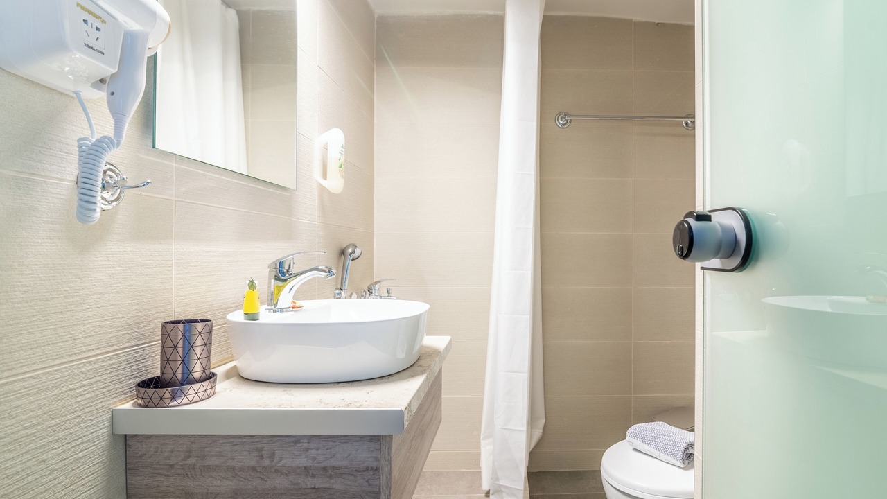 Photo of Bathroom in Nea Alikarnassos