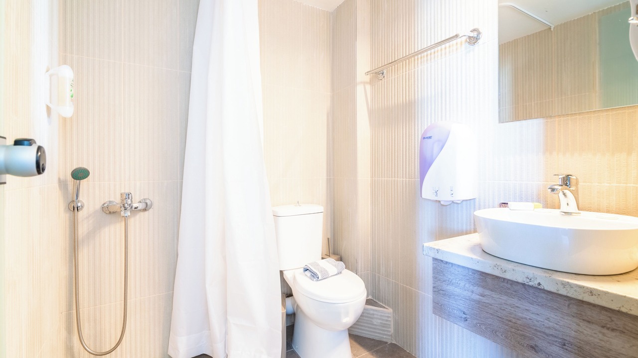 Photo of Bathroom in Nea Alikarnassos