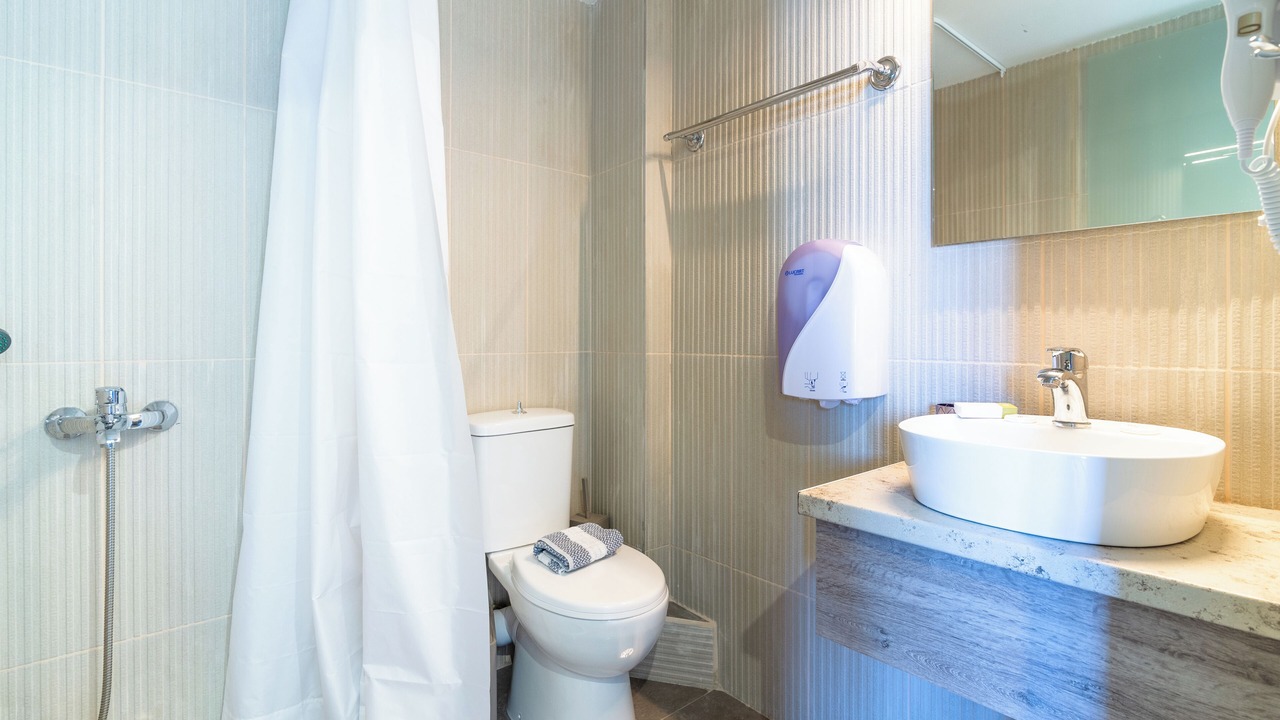 Photo of Bathroom in Nea Alikarnassos