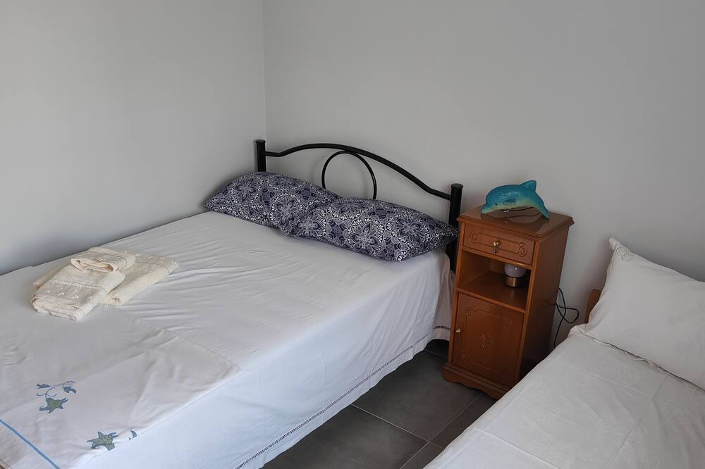 Photo of Bedroom in Neoi Epivates