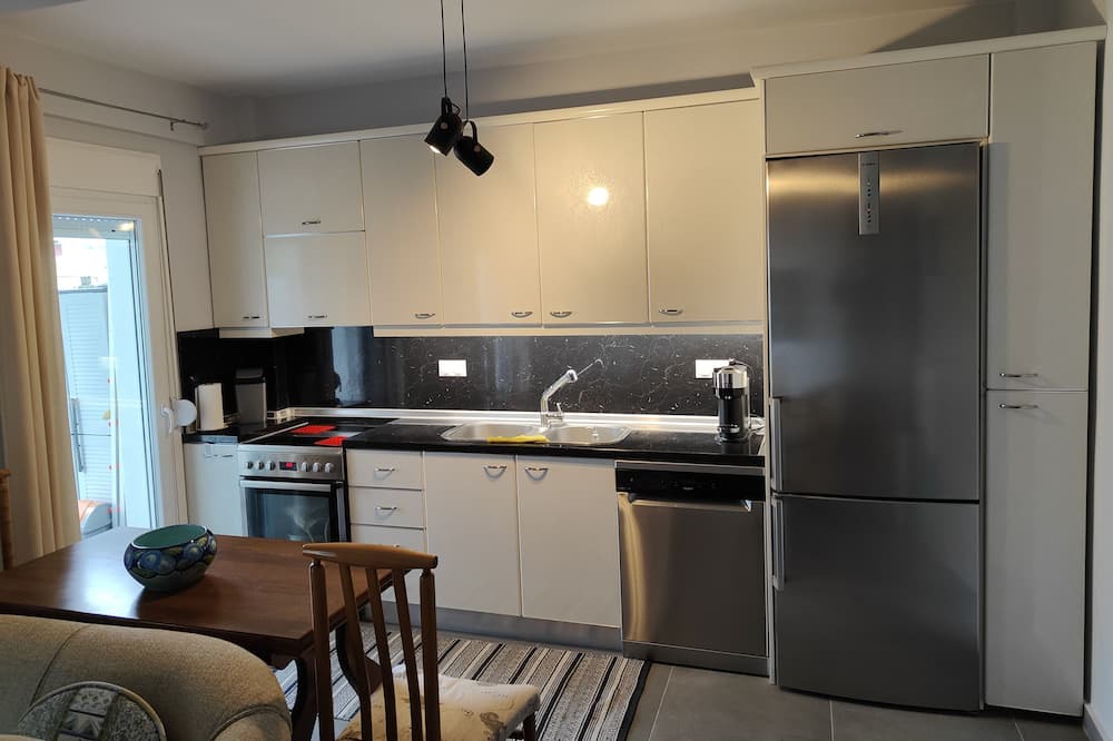 Photo of Kitchen in Neoi Epivates