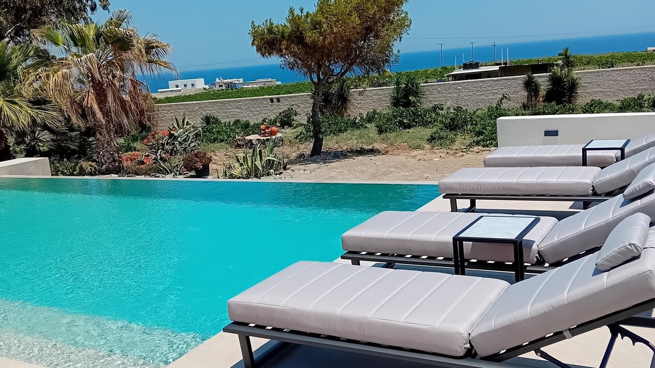 Photo of Outdoor in Kamari