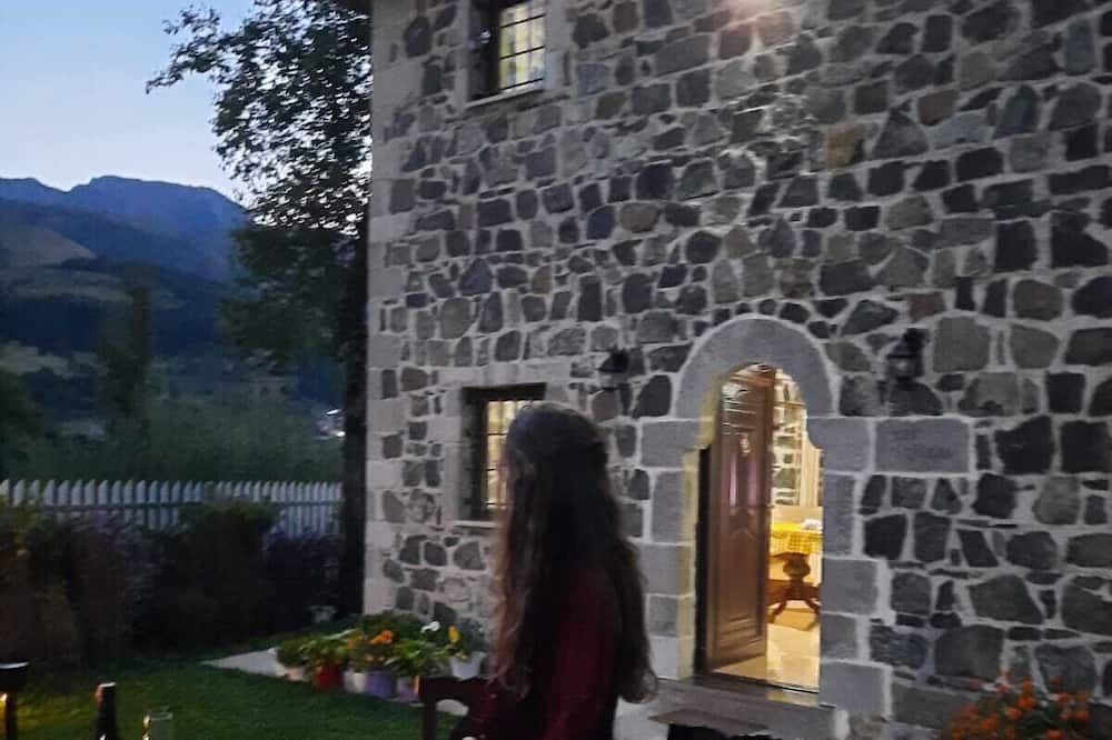 Photo of Outdoor in Diber