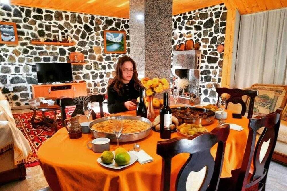 Photo of Others in Diber
