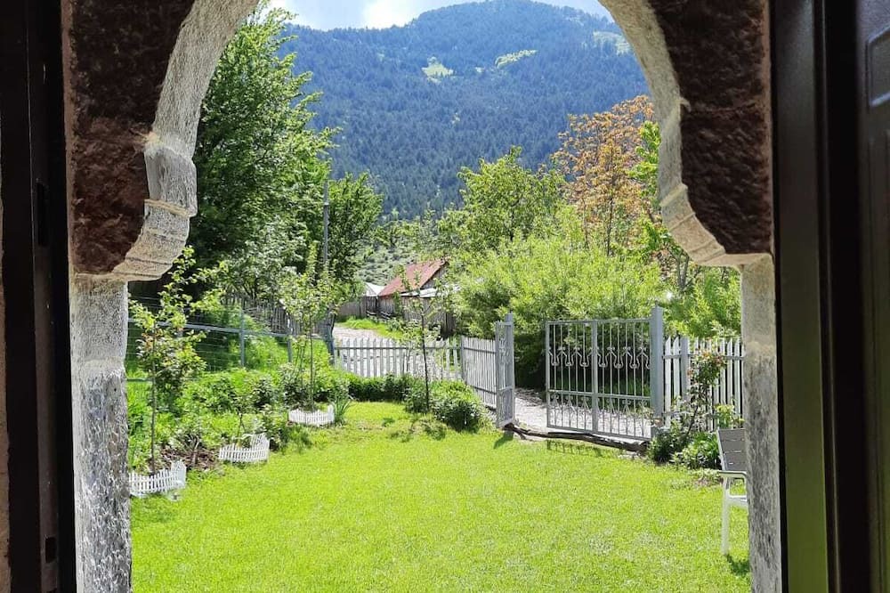 Photo of Outdoor in Diber