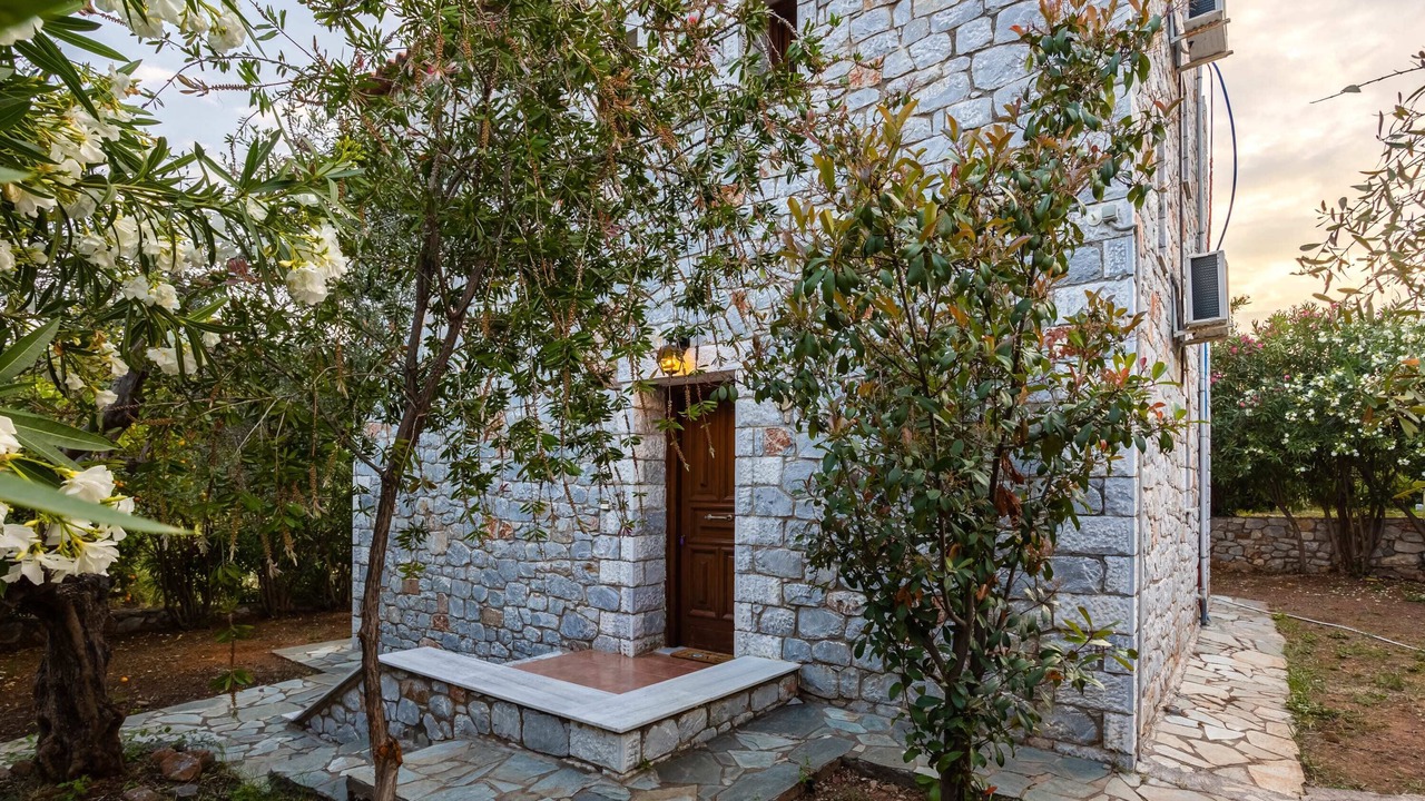 Photo of Outdoor in Lefktron