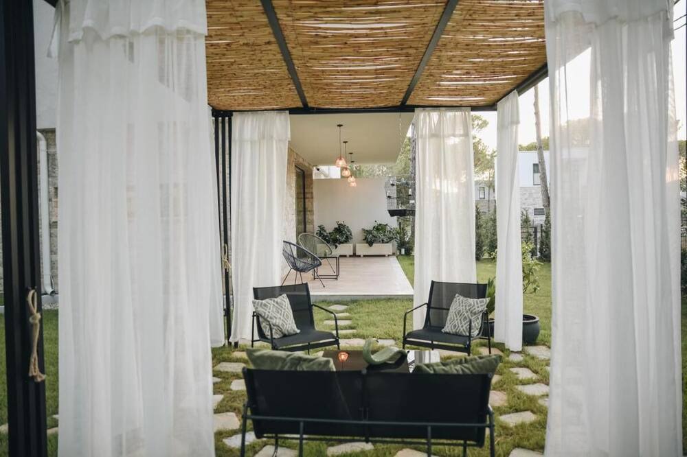 Photo of Patio Balcony in Ishem