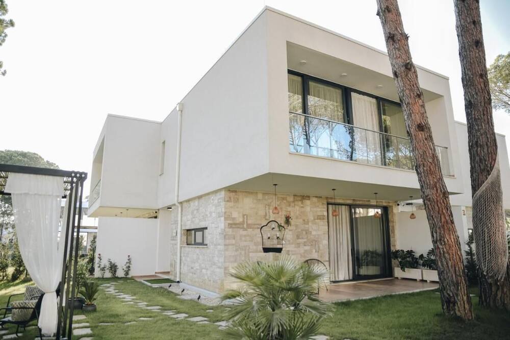 Photo of Outdoor in Ishem