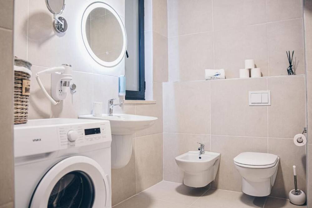 Photo of Bathroom in Ishem