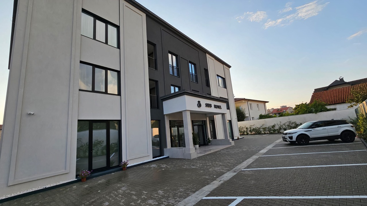 Photo of Outdoor in Tirana