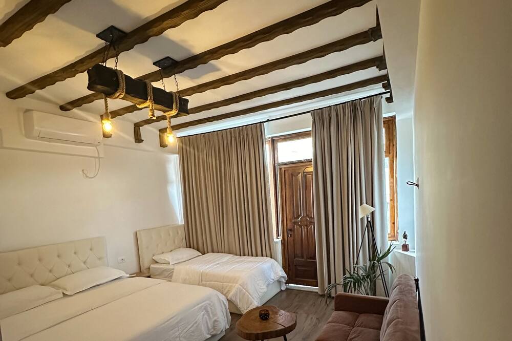 Photo of Bedroom in Permet