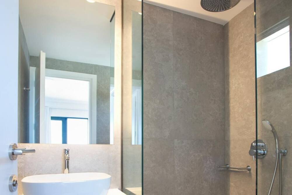 Photo of Bathroom in Gournai