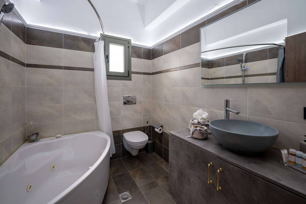 Photo of Bathroom in Vourvoulos