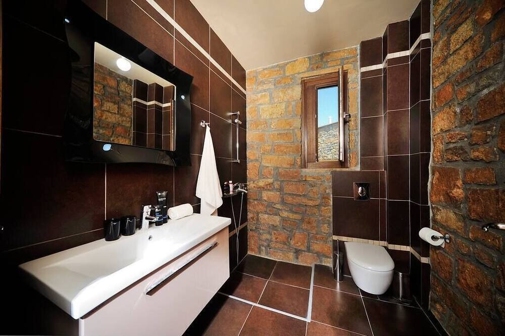 Photo of Bathroom in Ormilia