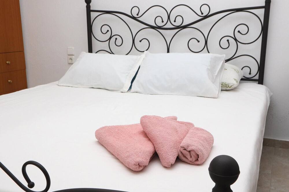 Photo of Bedroom in Keramidi