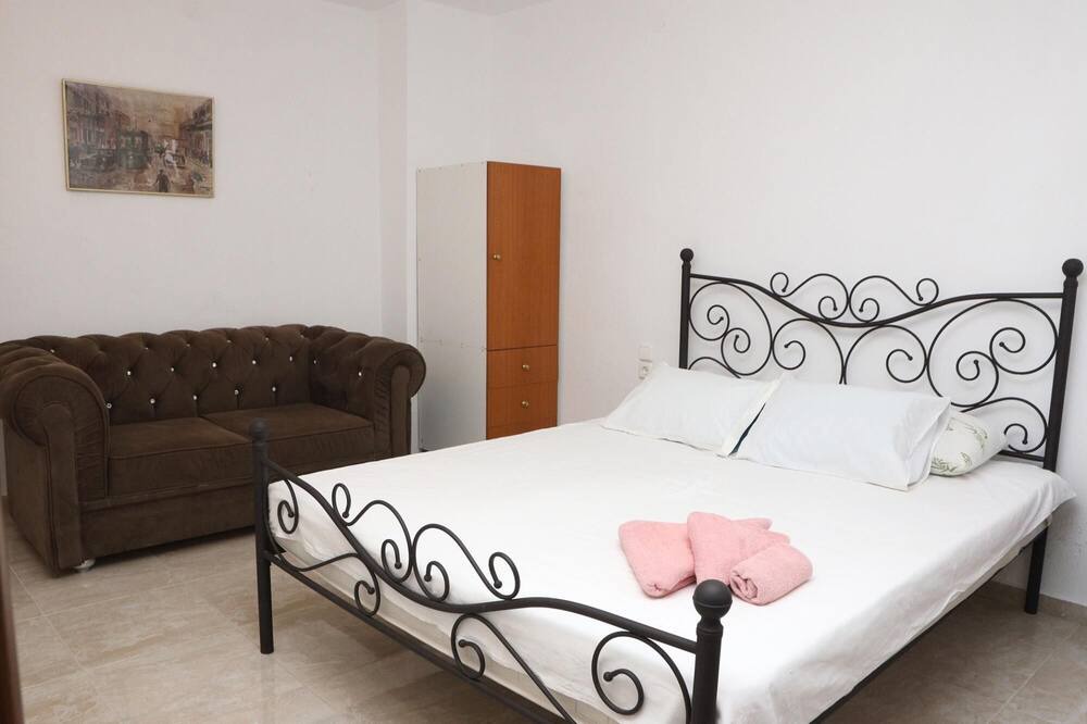 Photo of Bedroom in Keramidi