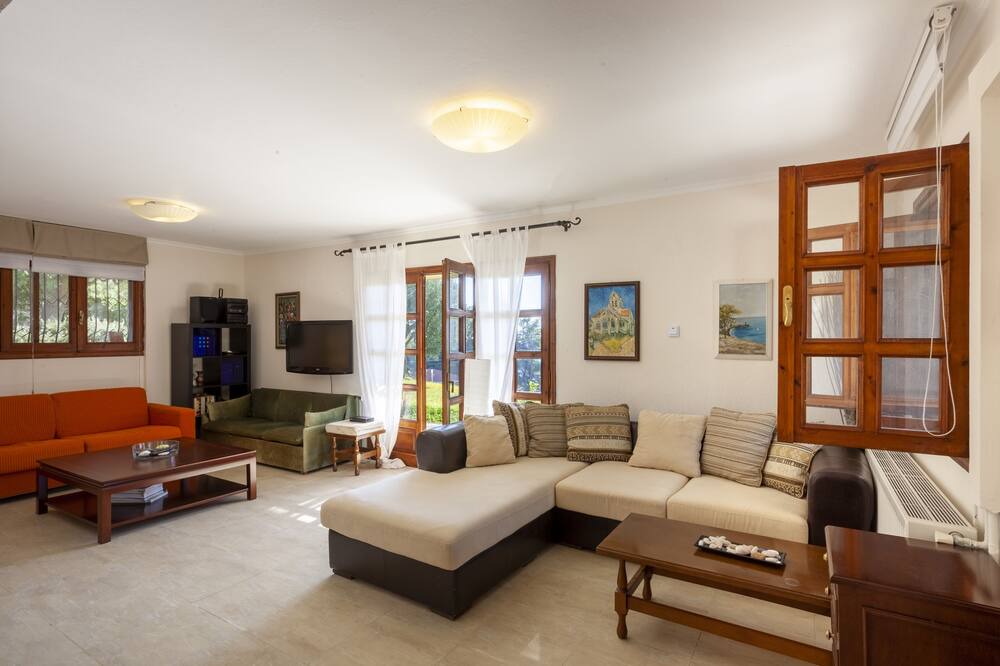 Photo of Livingroom in Kassandra