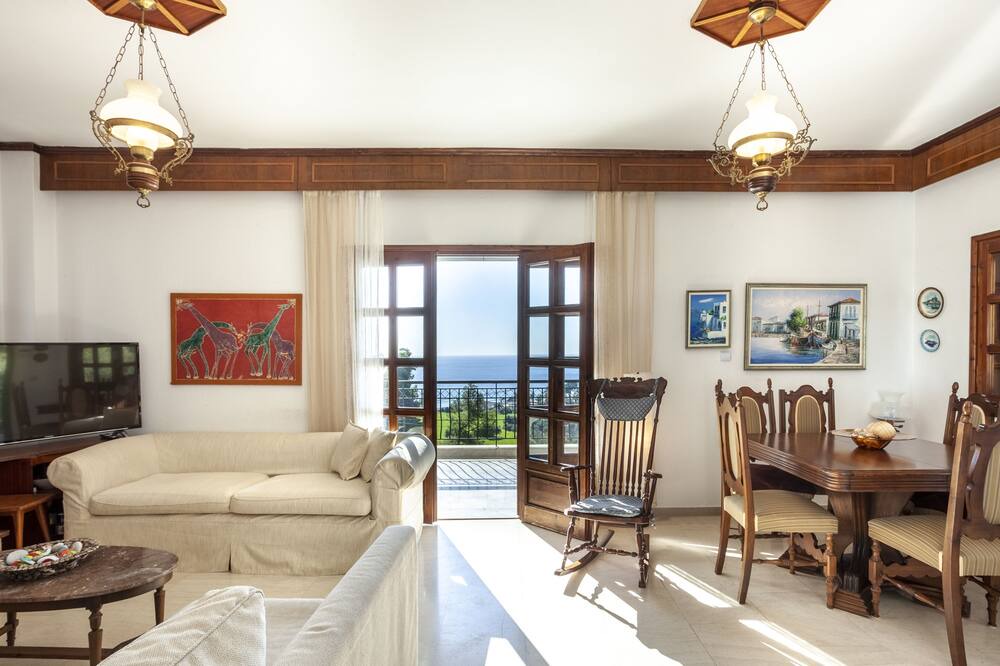 Photo of Livingroom in Kassandra