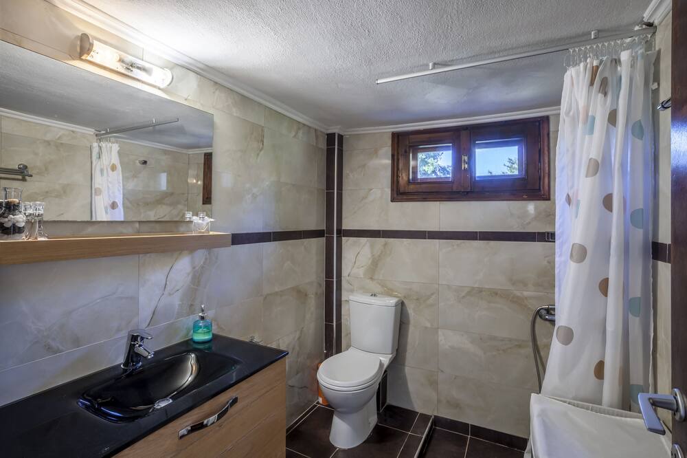 Photo of Bathroom in Kassandra