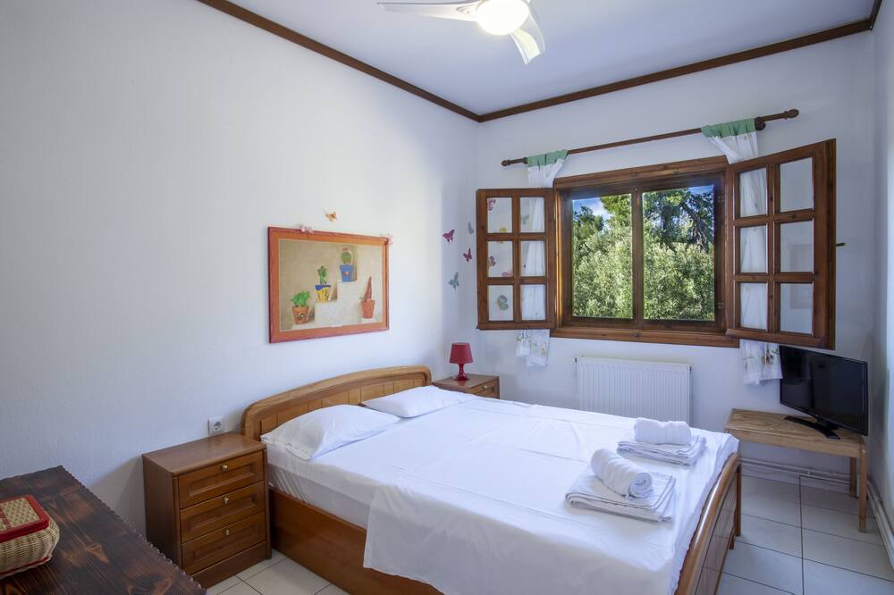 Photo of Bedroom in Kassandra
