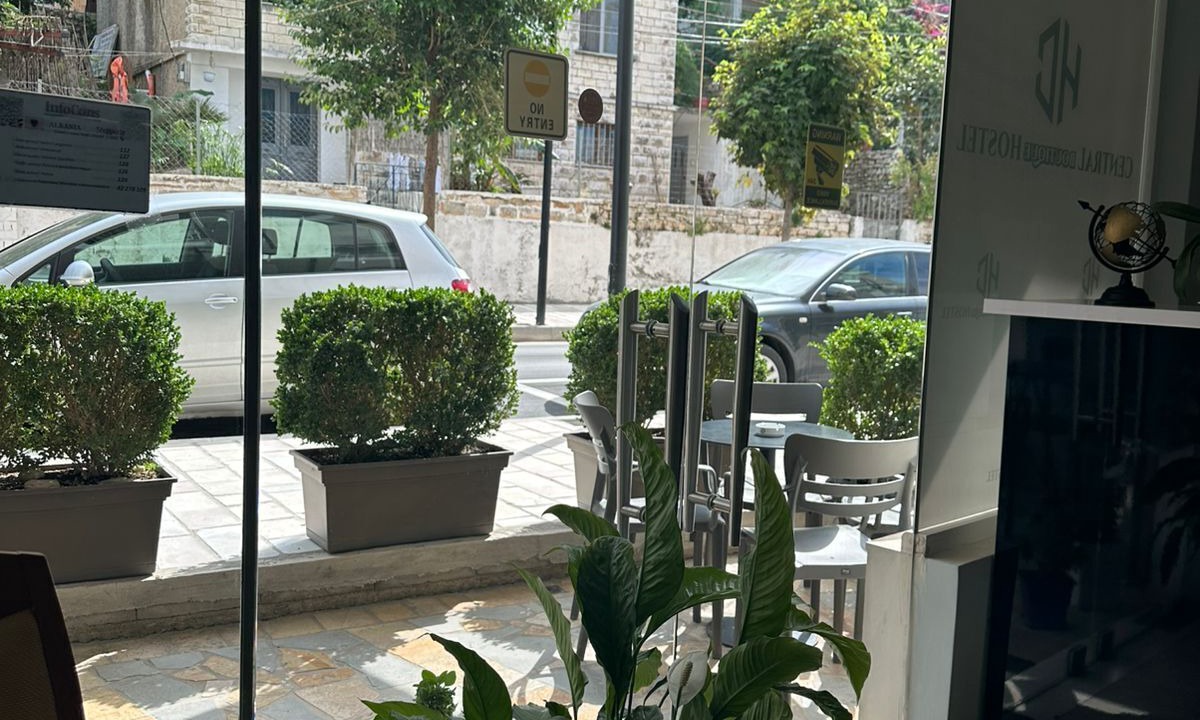 Photo of Outdoor in Qender