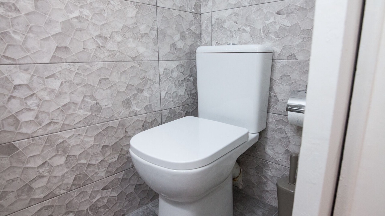 Photo of Bathroom in Galatsi