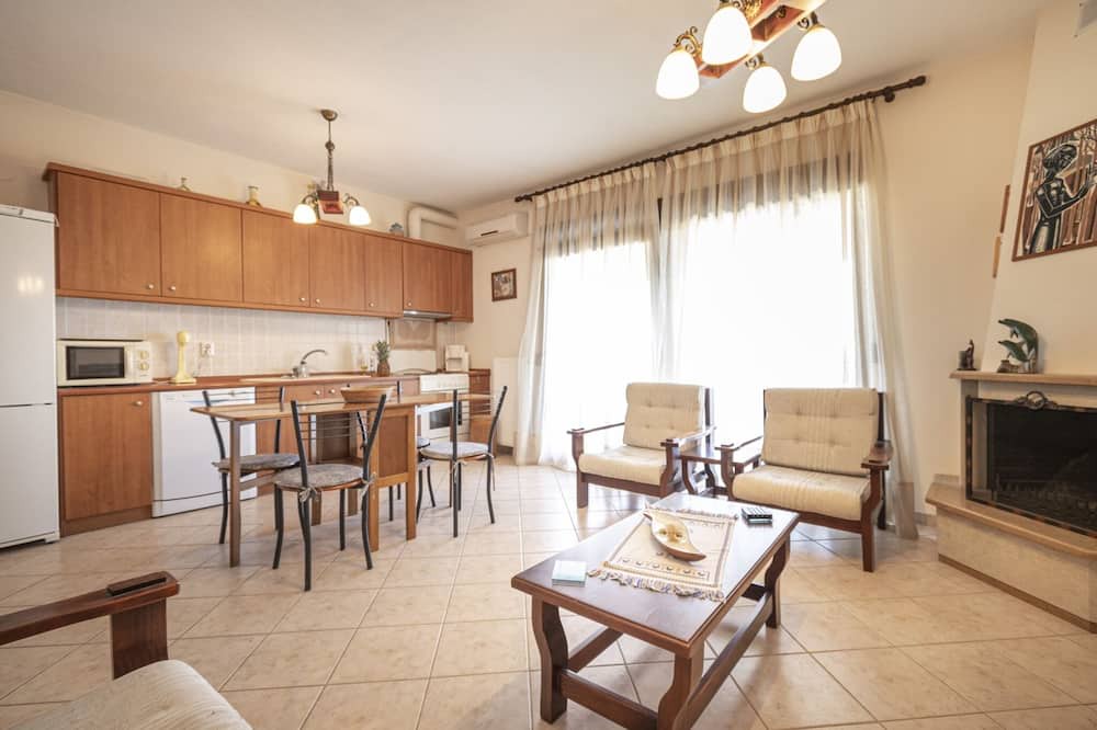 Photo of Livingroom in Kalyves Polygyrou