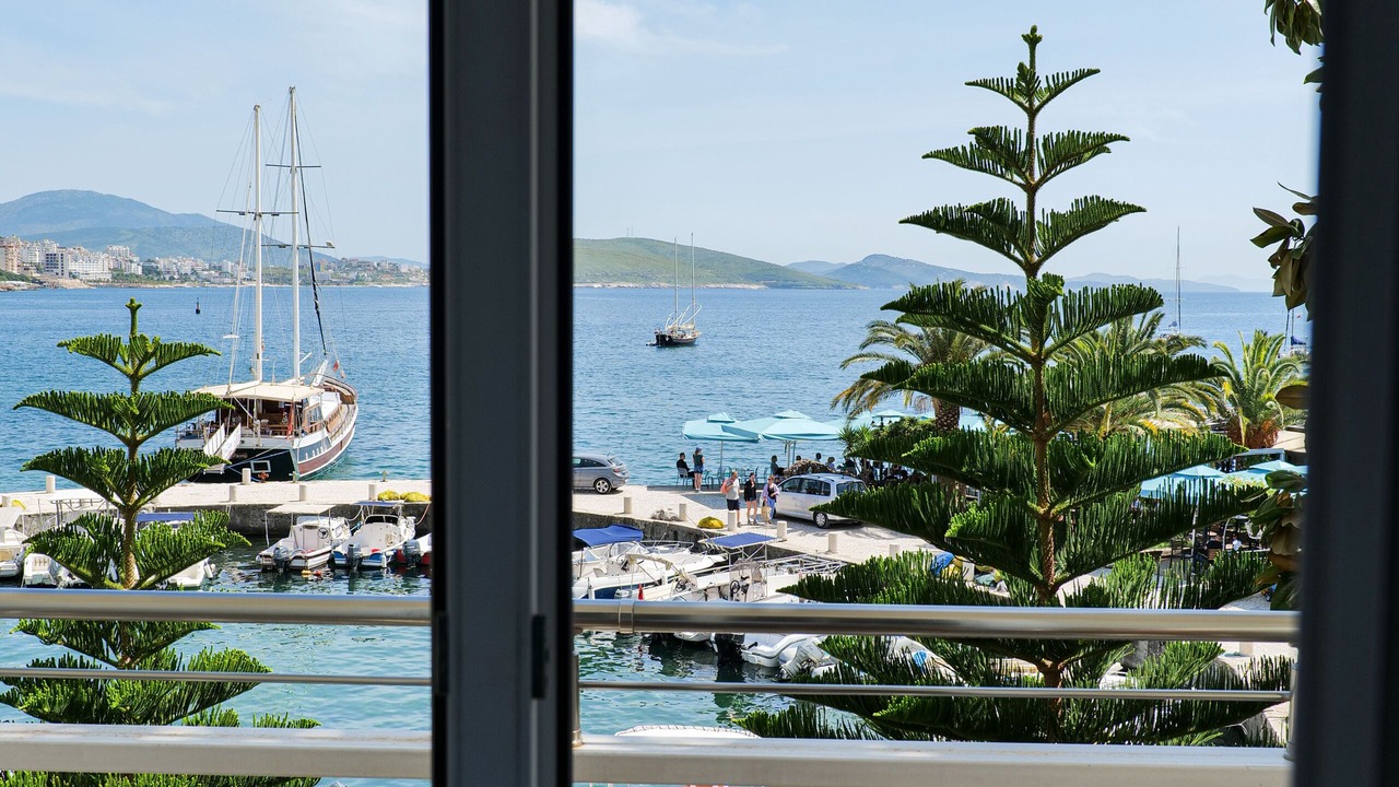 Photo of Patio Balcony in Qender