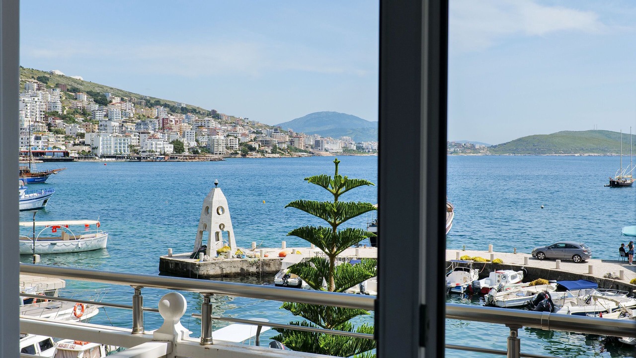 Photo of Patio Balcony in Qender