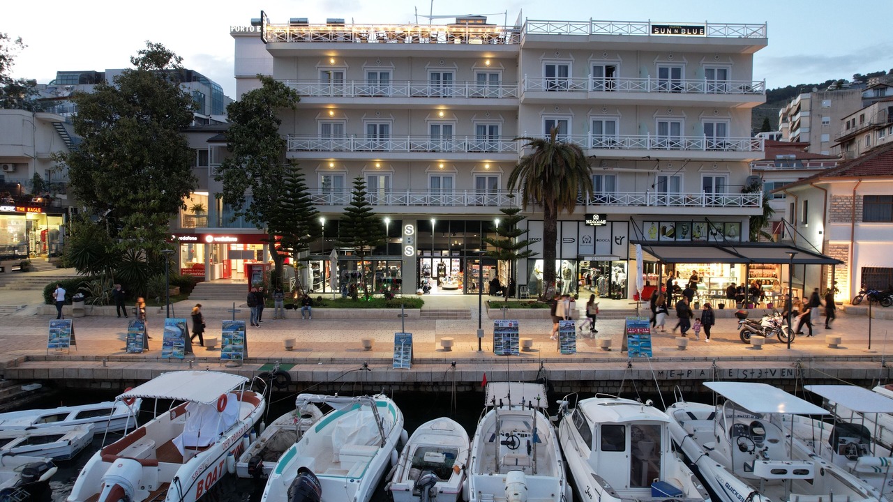 Photo of Outdoor in Qender