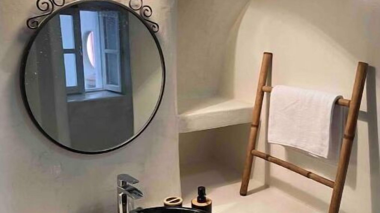 Photo of Bathroom in Kamari
