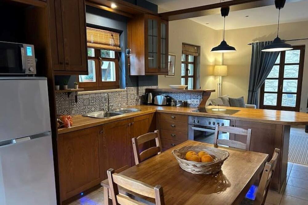 Photo of Kitchen in Maroulas