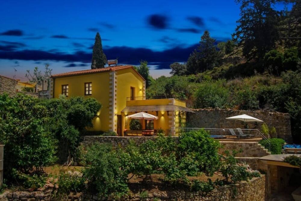 Photo of Outdoor in Maroulas