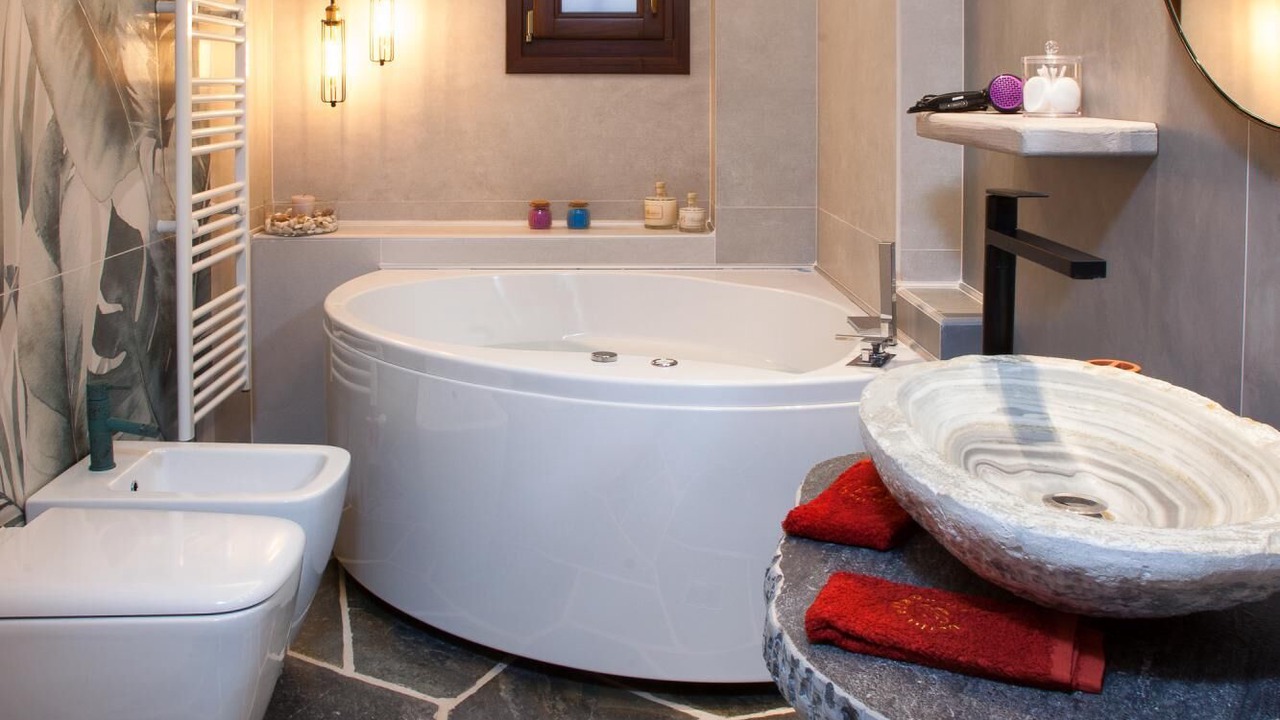 Photo of Bathroom in Papa Nero