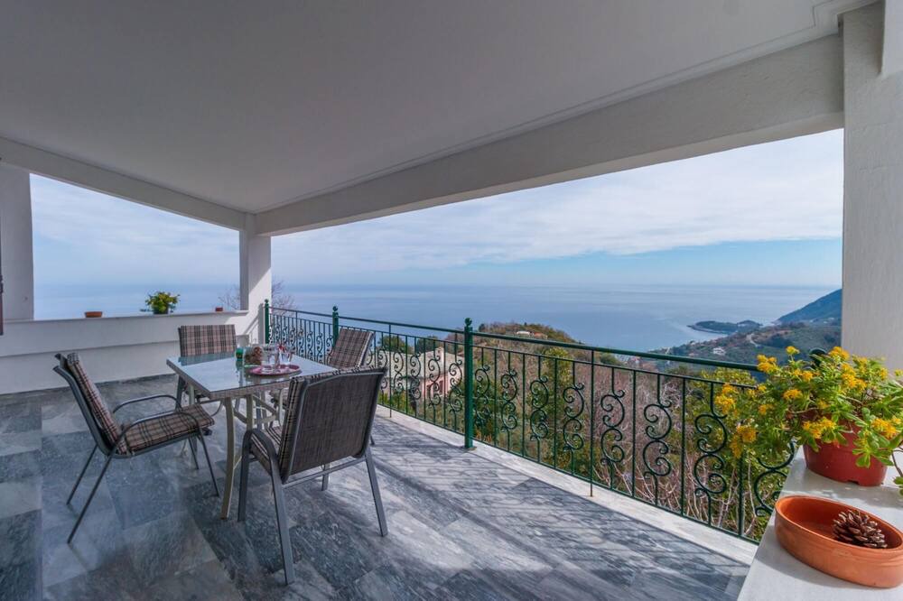 Photo of Outdoor in Agios Dimitrios