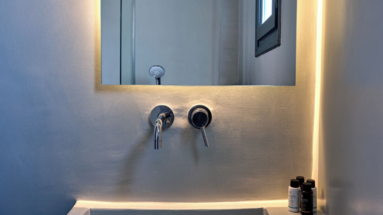 Photo of Bathroom in Parikia