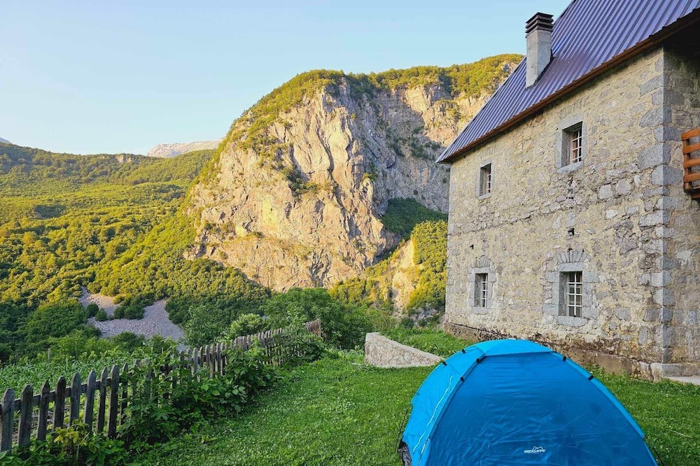 Photo of Outdoor in Curraj I Eperm