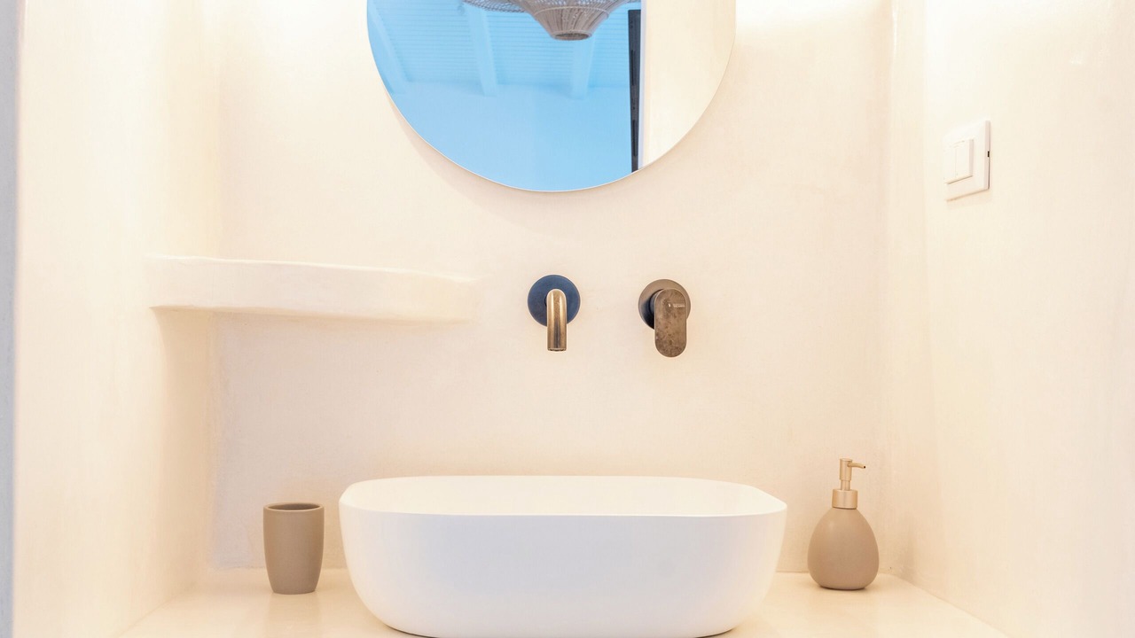 Photo of Bathroom in Ornos