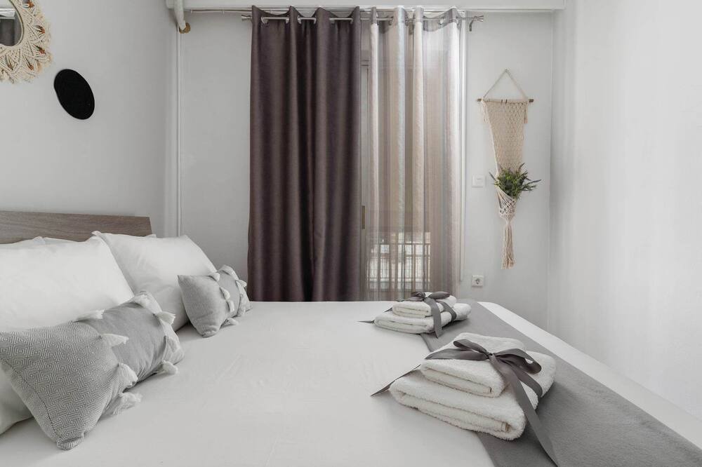 Photo of Bedroom in Aigaleo