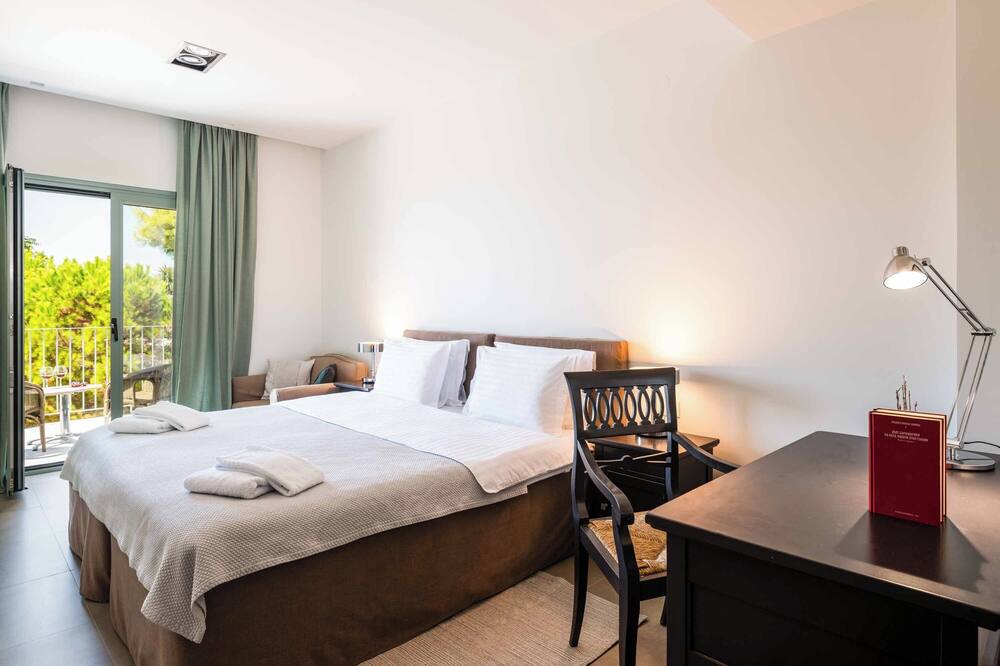 Photo of Bedroom in Sivota