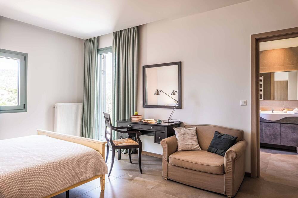 Photo of Bedroom in Sivota