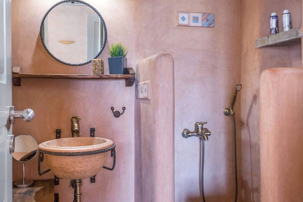 Photo of Bathroom in Naousa